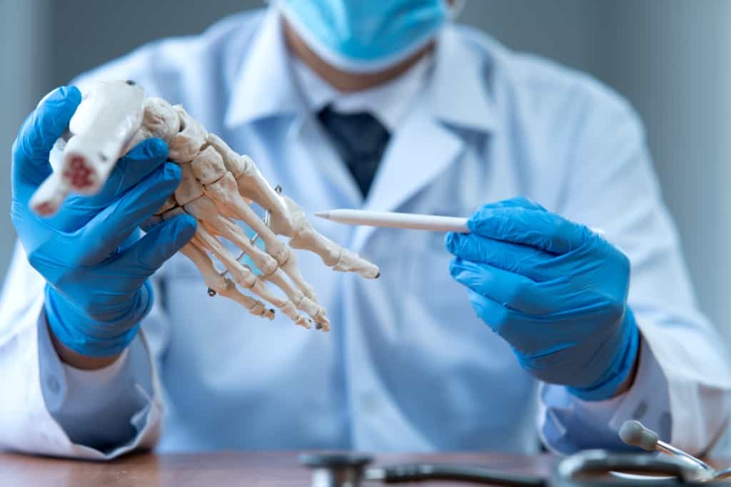 הסתיידות של העצמות: מאפיינים, גורמים וכיצד להתגבר עליו