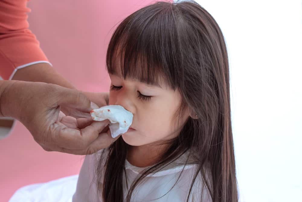 Eltern sollten wachsam sein, dies ist die Ursache für Nasenbluten bei Kindern im Schlaf