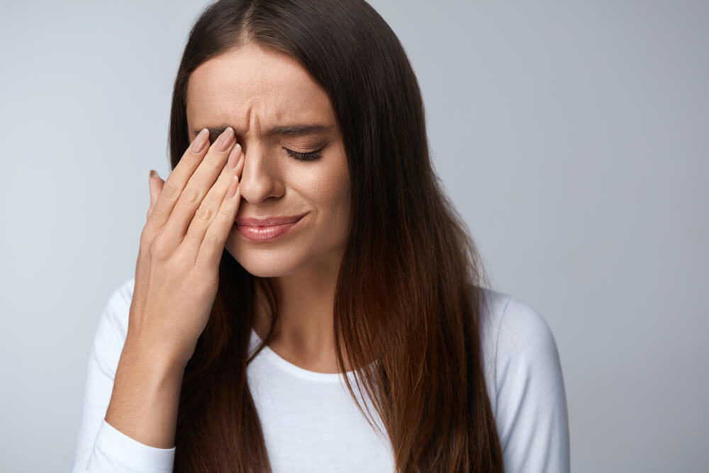 Uważaj na przyczyny bólu oczu, gdy mruganie nie powinno być lekceważone!