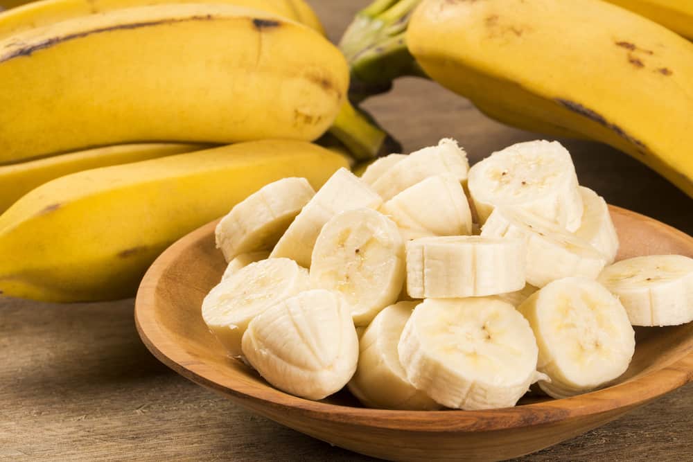 9 יתרונות של בננות, טיפול בכיבי קיבה לסיכון לשבץ מוחי