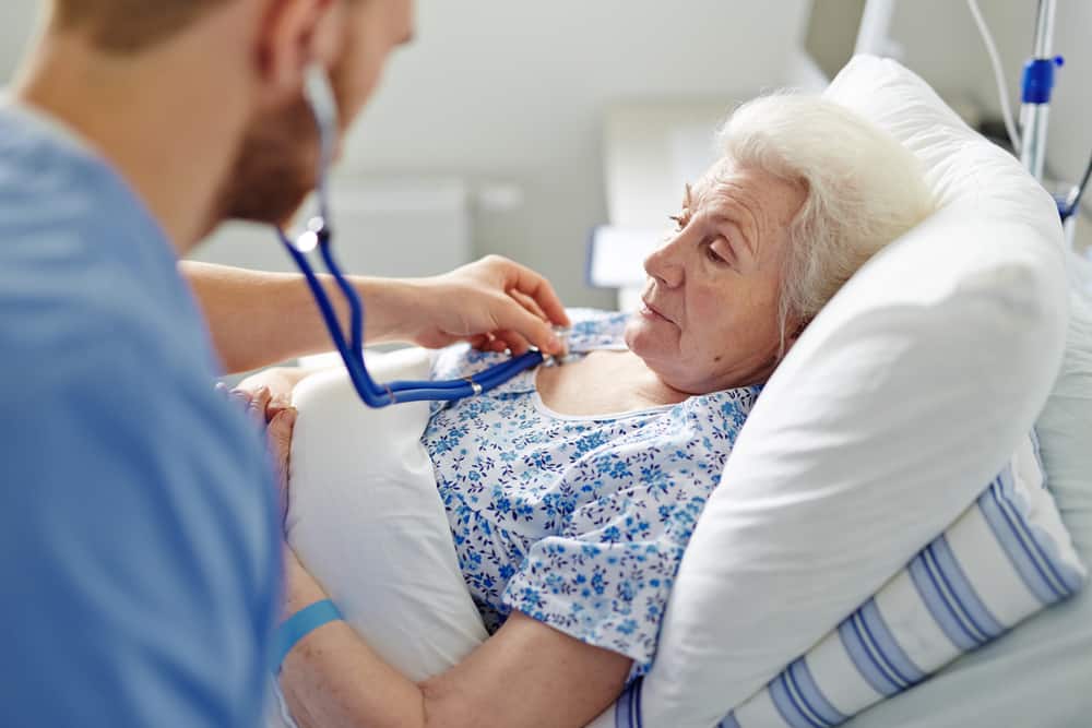 Cuida a tus seres queridos conociendo las siguientes enfermedades de los ancianos