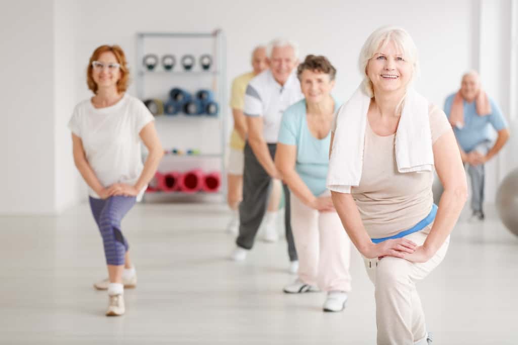 Die Vorteile von Anti-Stroke-Gymnastik für ältere Menschen und einfache Möglichkeiten, es zu tun