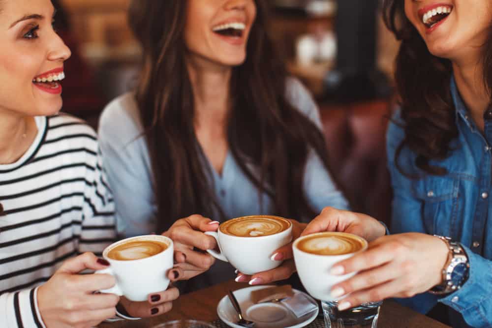 인스턴트 커피 VS 브루잉 커피, 어느 것이 더 건강할까?