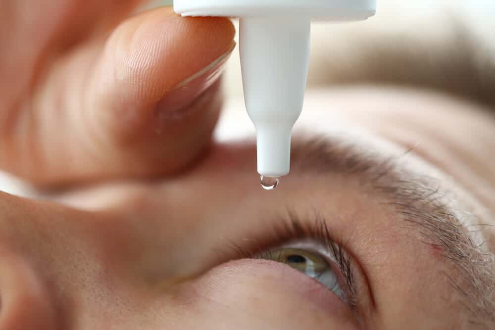 Softlens Liquid folosit ca picături pentru ochi, este în regulă sau nu?