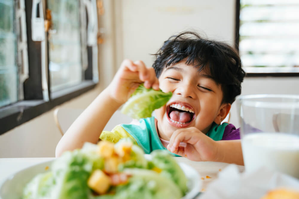 국가 어린이 날을 지원하십시오. 어린이 식욕을 증가시키는 10가지 천연 팁
