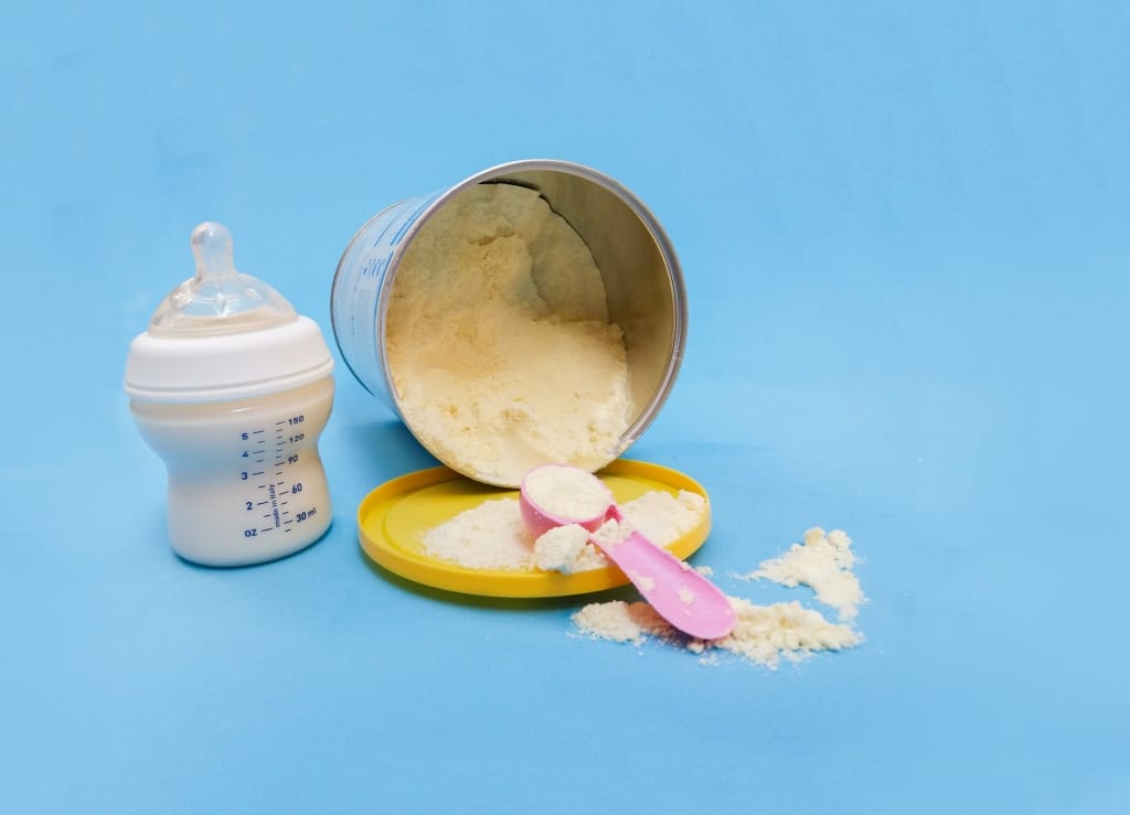 Як давати дитячу суміш молочної суміші, змішаної з грудним молоком, які умови?