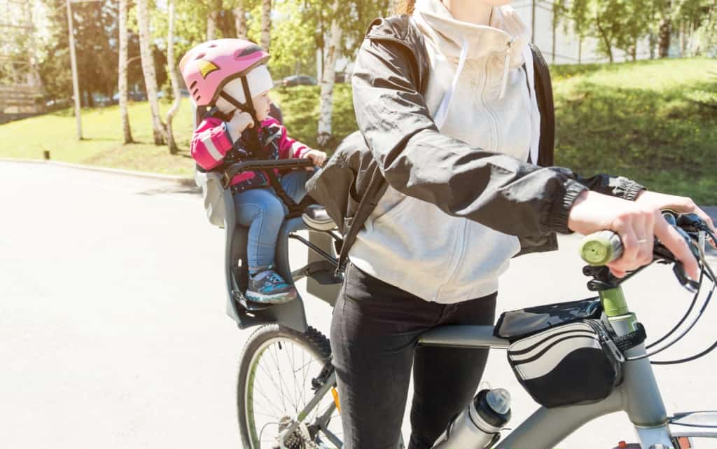 Savjeti za sigurnu vožnju male djece tijekom vožnje biciklom
